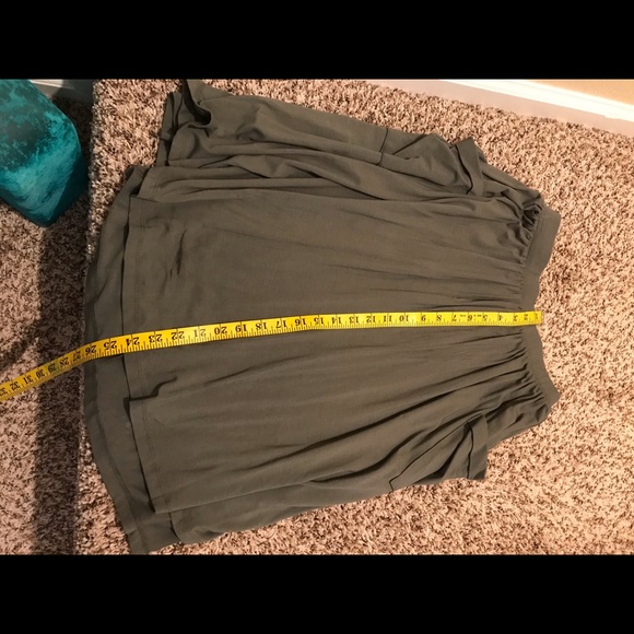 2 Soft ASOS skirts - Picture 3 of 6